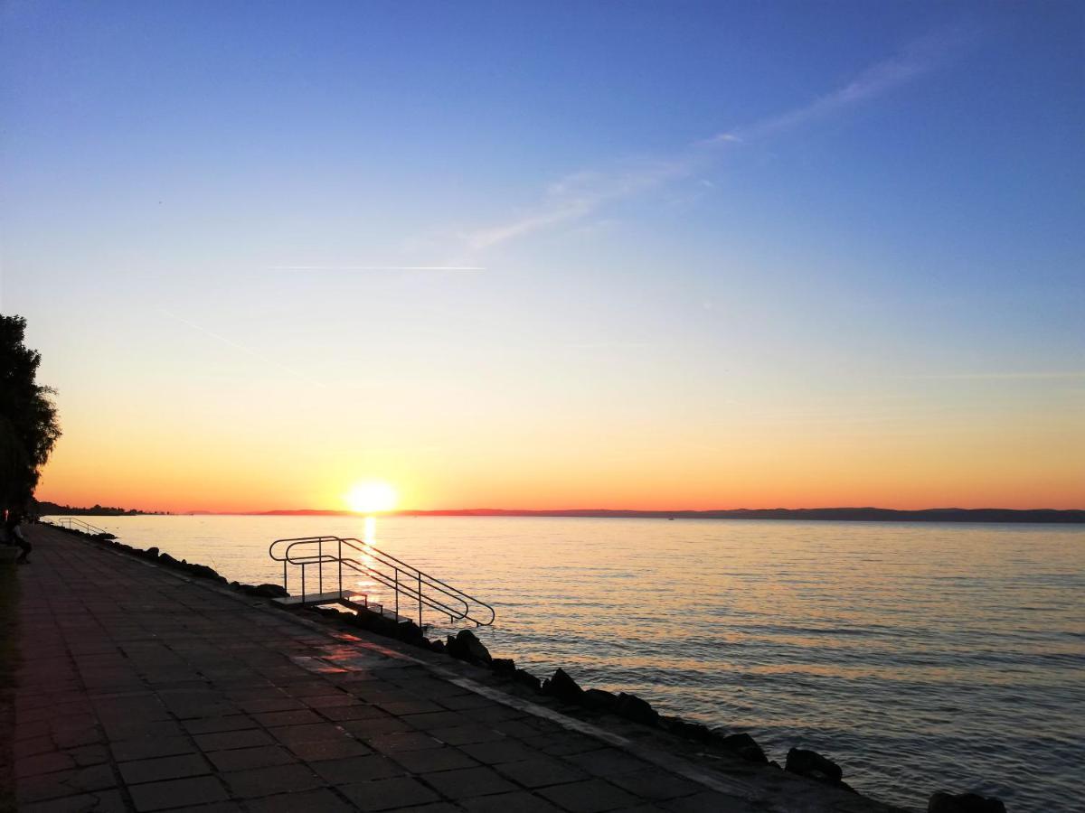 Bella Golden Beach Siofok Exterior photo